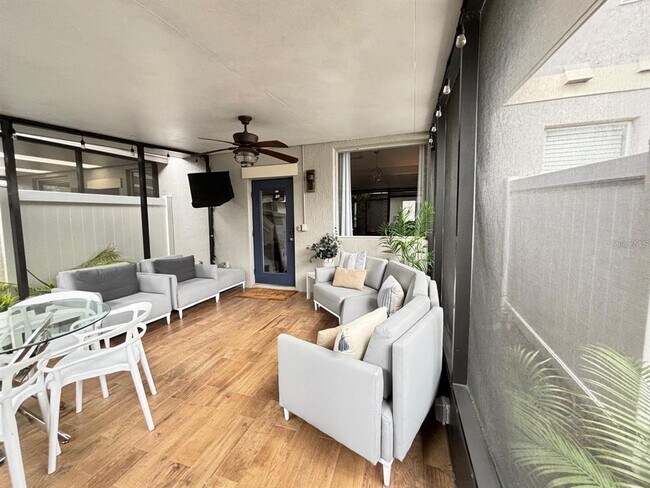 Building Photo - 12623 Langstaff Dr