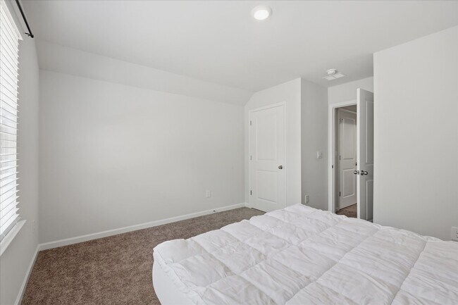 Building Photo - 177 Piping Plover Ct