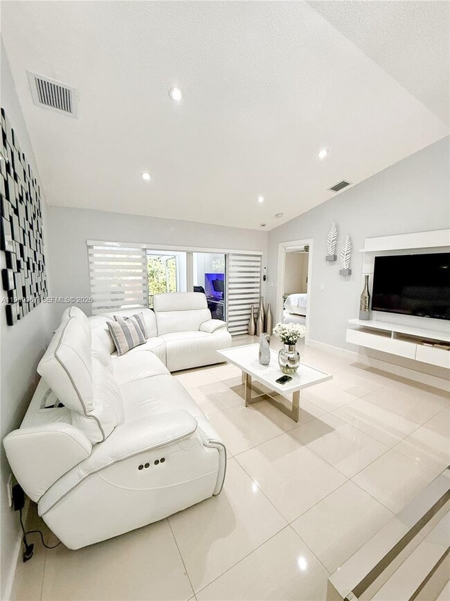 Building Photo - 14911 SW 88th Terrace