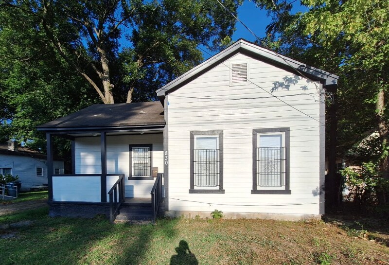 Building Photo - 830 N 7th St