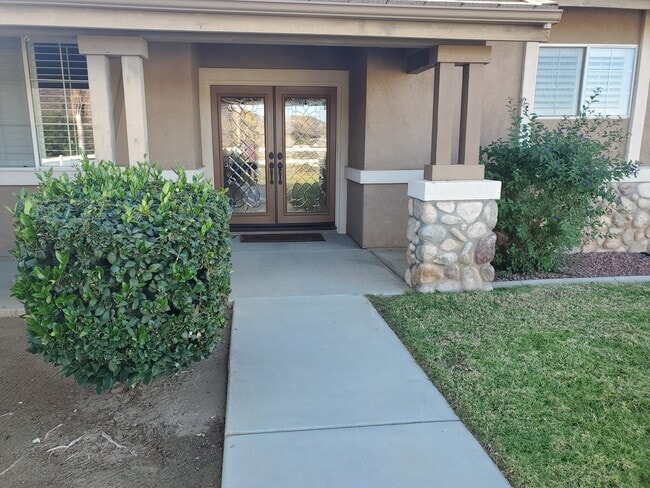 Building Photo - 23903 Trail Duster Ct