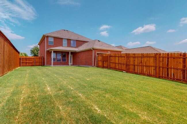 Building Photo - ***Pre-Marketing*** Great Home with Room T...
