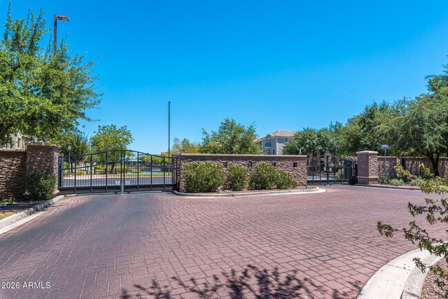 Building Photo - 1739 E Dogwood Ln