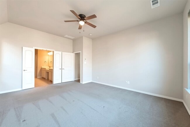 Building Photo - 6808 Badlands Dr