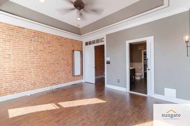 Building Photo - 3206 Hudson St