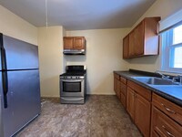 Building Photo - 683 State St