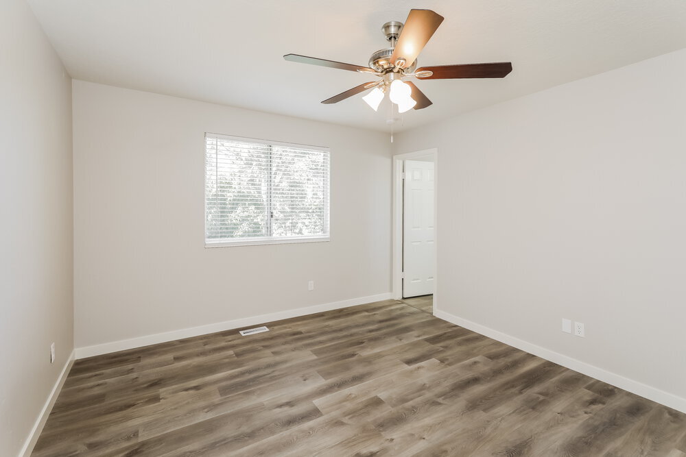 Building Photo - 4867 3000 W St