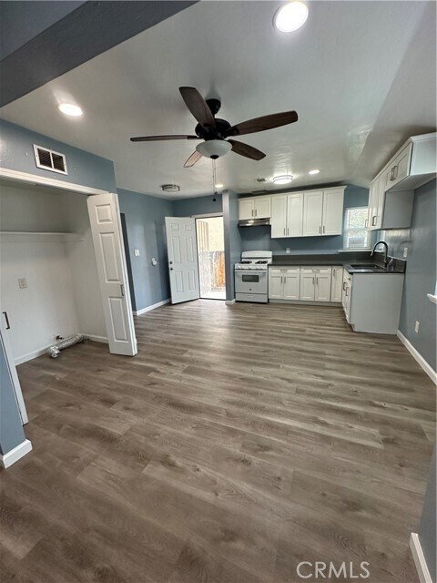 Building Photo - 2306 Berger St