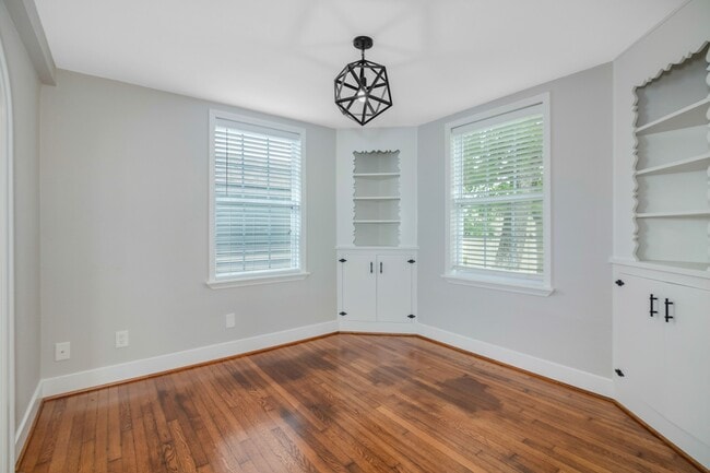 Building Photo - 4618 Avenue S 1/2