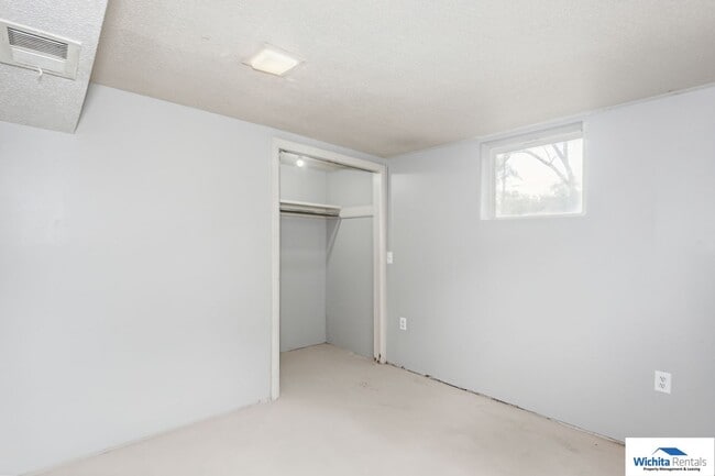 Building Photo - ***Coming soon***