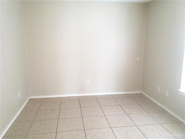 Building Photo - 1029 French Ave