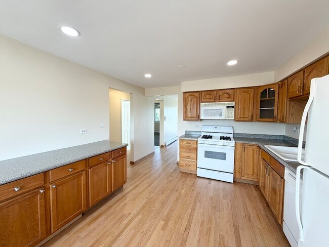 Building Photo - 8101 83rd Pl