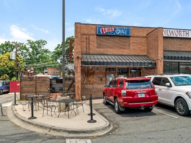 Building Photo - 1166 Park West Dr
