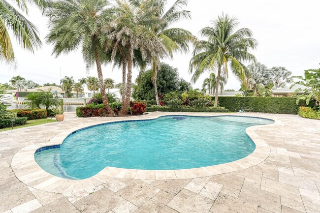 Building Photo - 12293 Coconut Row