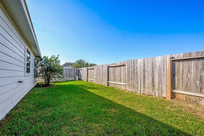 Building Photo - 5119 Ivy Fair Way