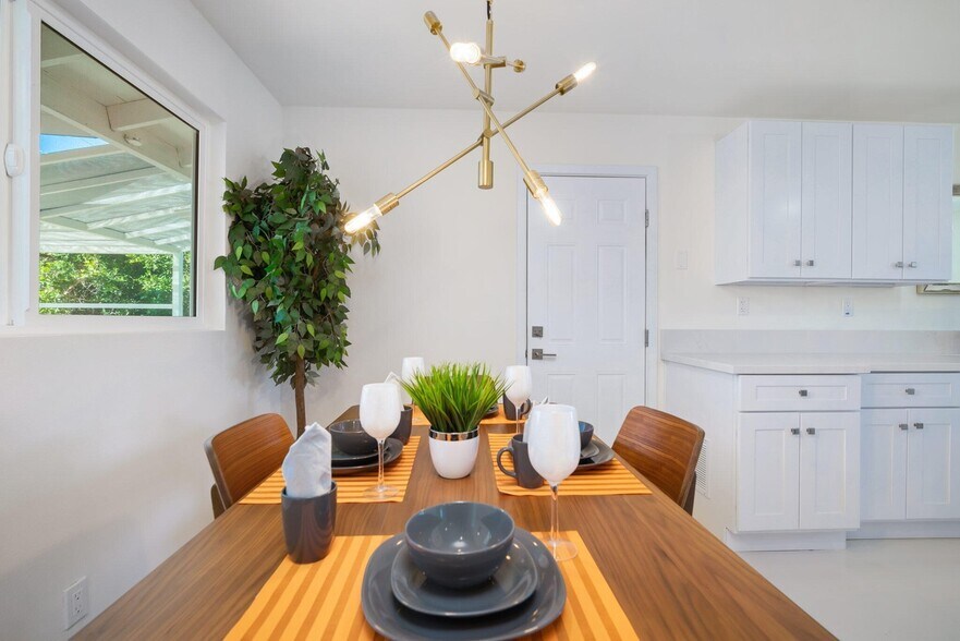 Building Photo - 37555 Palo Verde Dr