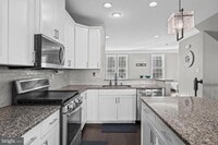 Building Photo - 1067 Prime Pl