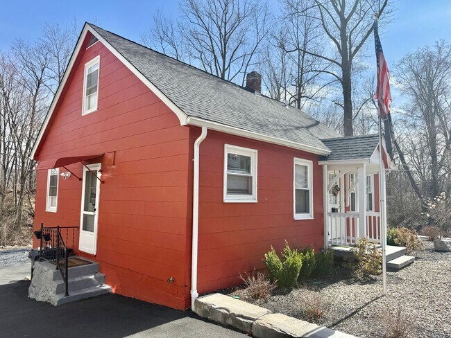 Building Photo - For Rent –Beautiful Home Minutes from West Point and Roe Park