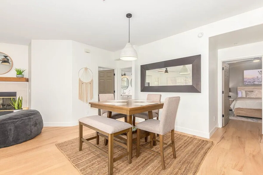 Building Photo - 11500 E Cochise Dr