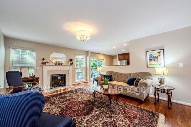 Building Photo - 9564 Basilwood Dr