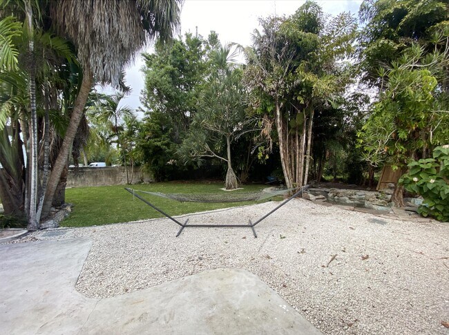 Building Photo - 5967 SW 58th Terrace
