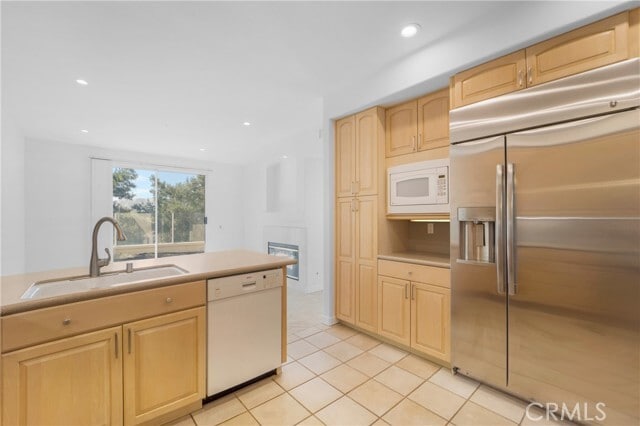 Building Photo - 9 Siena