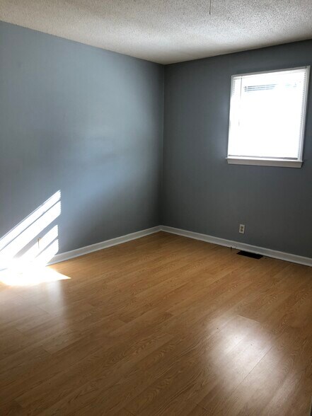 Bedroom 1 - 108 Hunter Dr