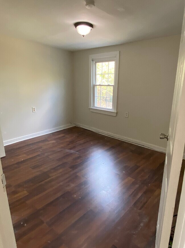 Building Photo - 2403 Old Dominion St