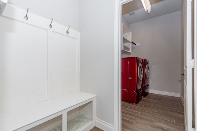 Building Photo - 12607 Pine Savannah Ln