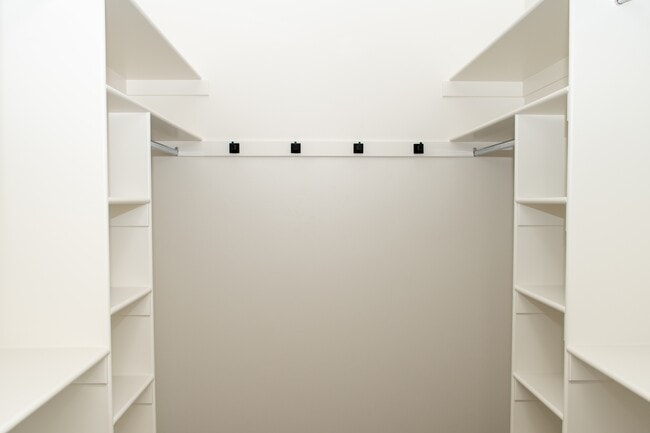 Building Photo - 880 S 340 E