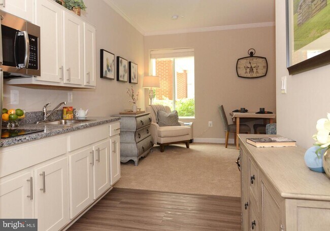 Building Photo - 2222 Colts Neck Rd