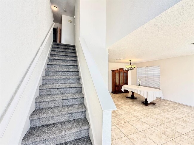 Building Photo - 1407 Deer Ledge Trail