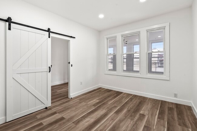 Building Photo - 45 66th St