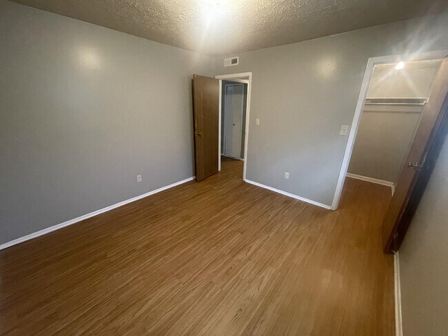 Building Photo - 4204 Foreman Ln