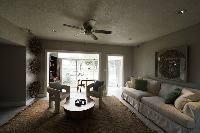 Building Photo - Affordable 3BR Home in Winter Park – Prime Location & Move-In Ready!