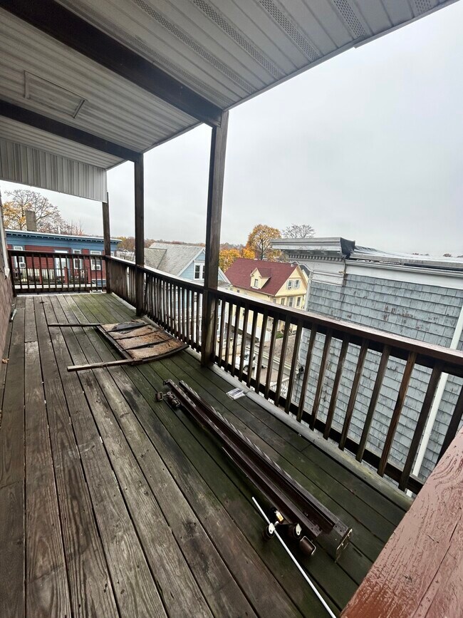 Building Photo - 205 Hamilton St