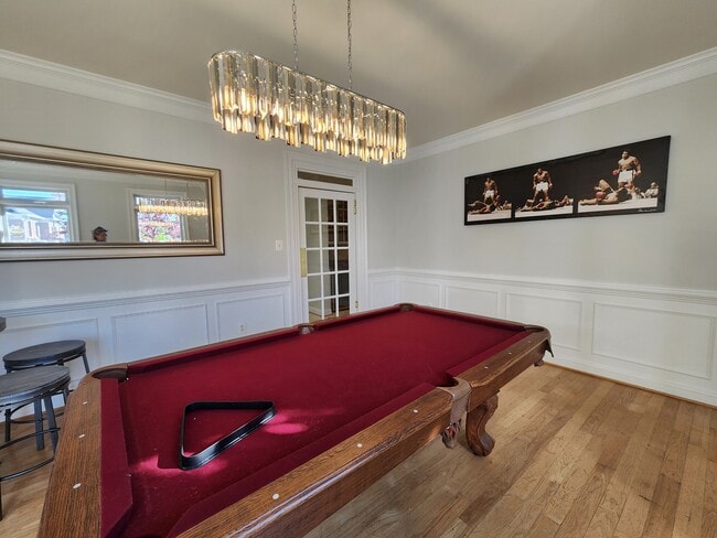 Building Photo - 6438 Columbia Pike