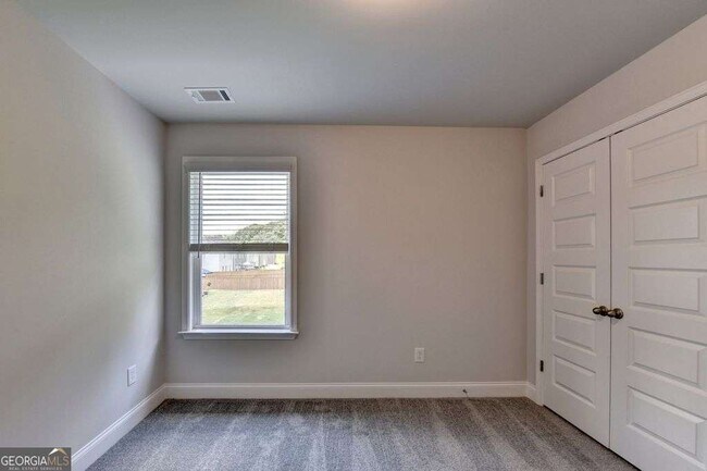 Building Photo - 7309 Yewtree Dr