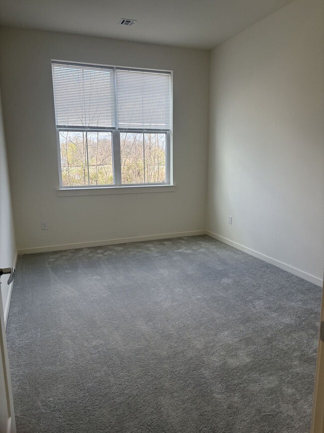 Building Photo - Gerard's Riverview