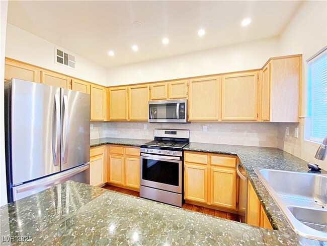 Building Photo - 3825 Juno Beach St