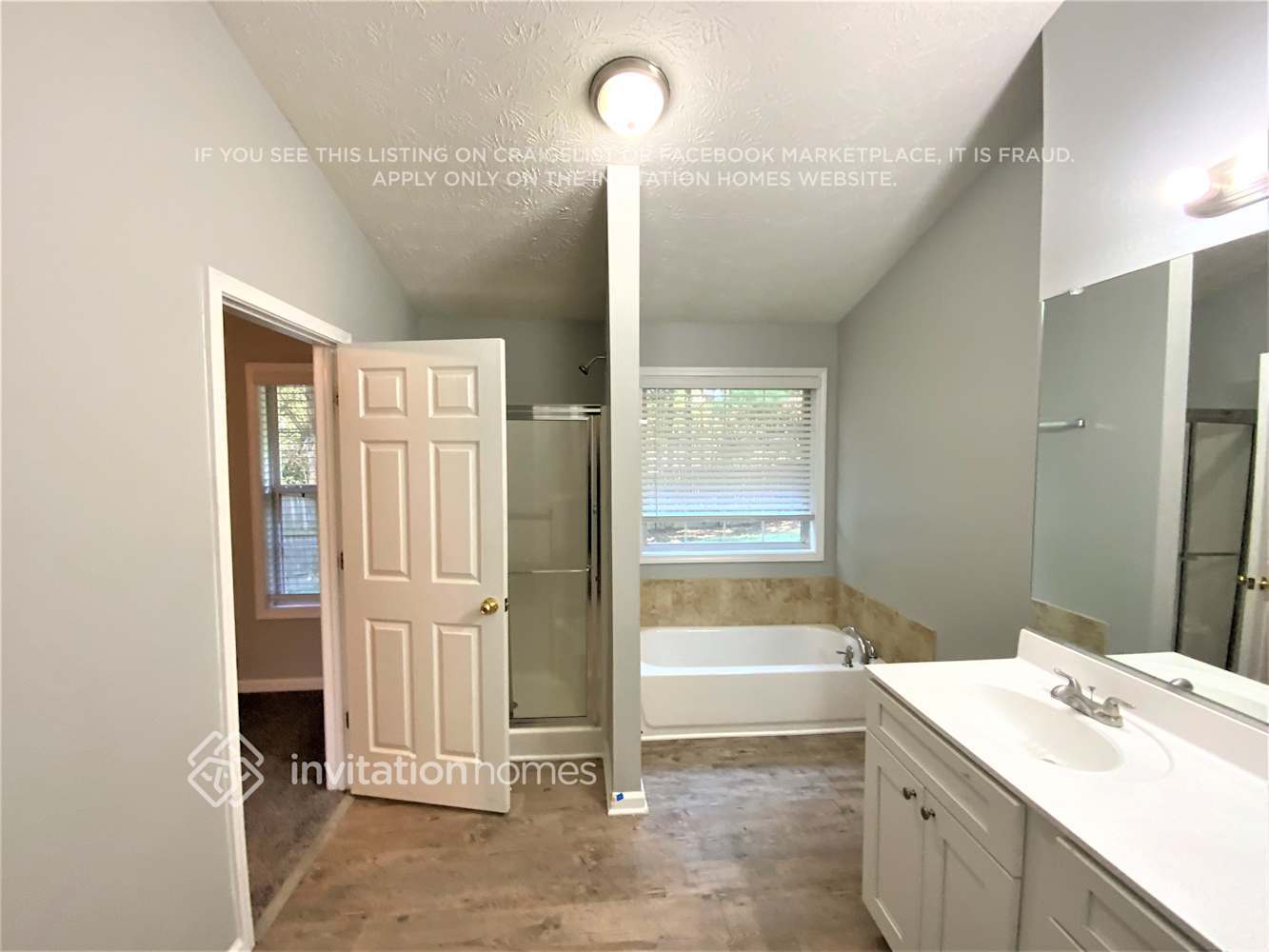 Building Photo - 5842 Sycamore Ridge Dr