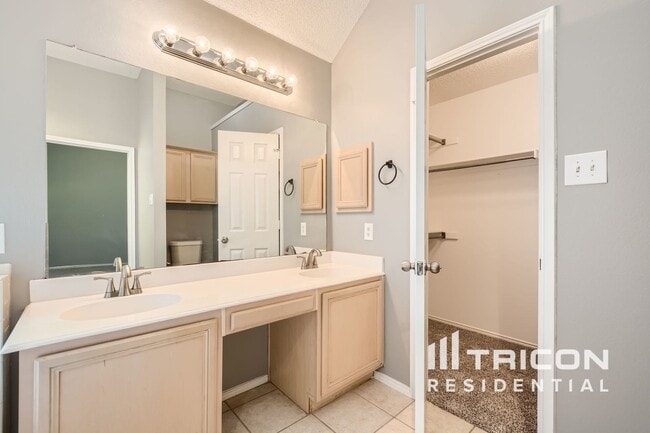Building Photo - 115 Mulberry Ln
