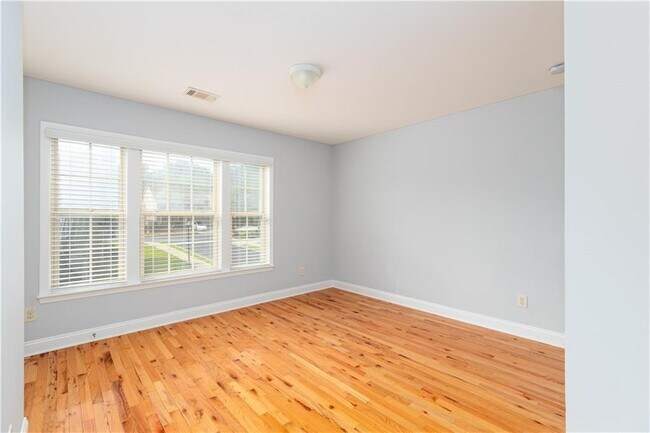 Building Photo - 2425 Delamore Chase