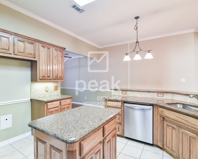 Building Photo - $2745! 3 Bedroom/ 2 Bathroom Home for Rent in KELLER ISD!  Free application through 8/10! See inf...