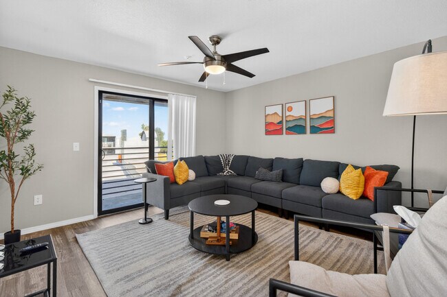 Building Photo - 15164 N 140th Dr