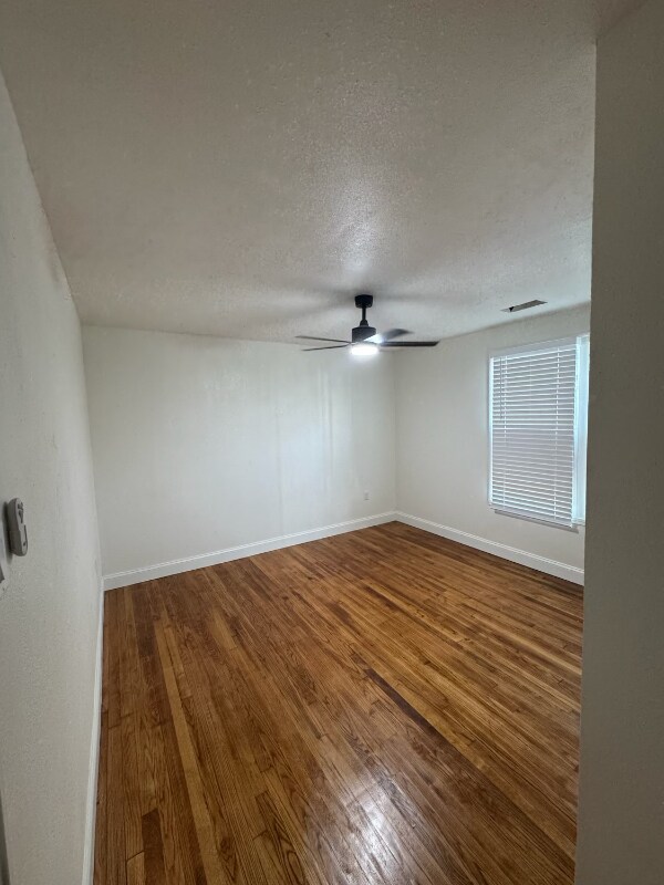 Building Photo - 2320 S Louisiana St