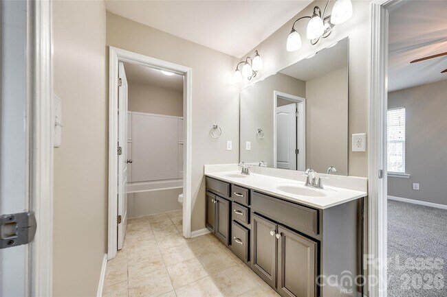 Building Photo - 3000 Sewee Ln