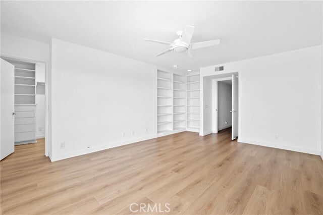 Building Photo - 2501 Blue Water Dr