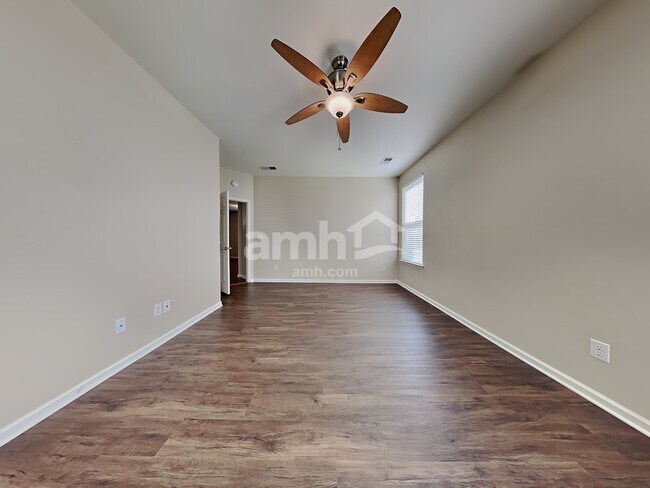 Building Photo - 202 Short Woods Ct