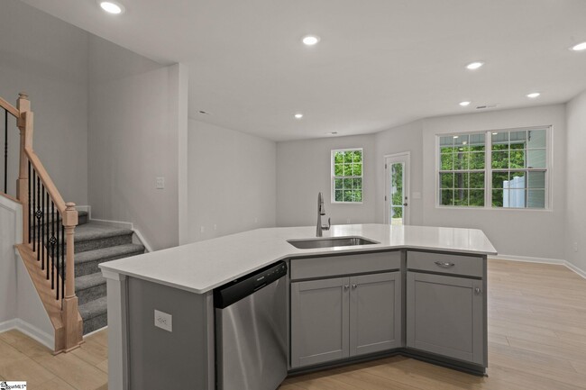 Building Photo - 220 Stellate Pl